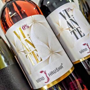 V�NO HRU�KA: Rodinn� vin�rstvo so svetovou chu�ou